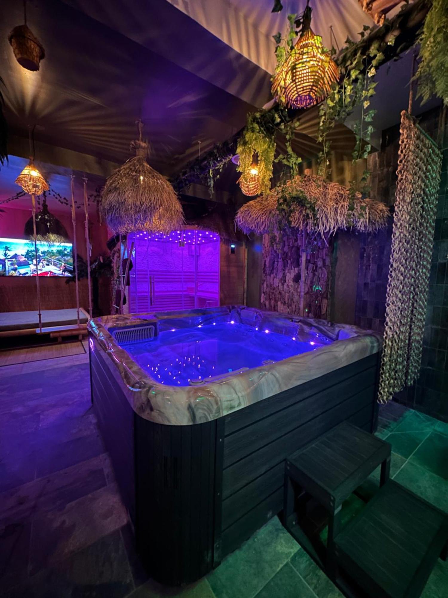 Bed and Breakfast Jungle Spa Dunkirk Exterior foto